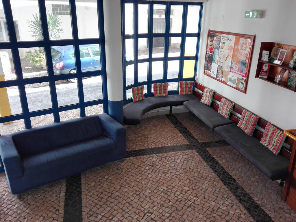Hi - De Juventude Hostel Lagos